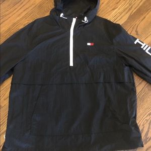 Tommy Hilfiger Windbreaker(Sz L)